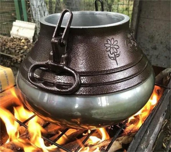  Казан чавунний туристичний biol