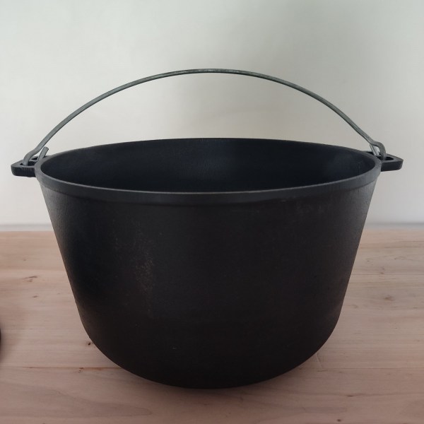 Казан чавунний туристичний biol