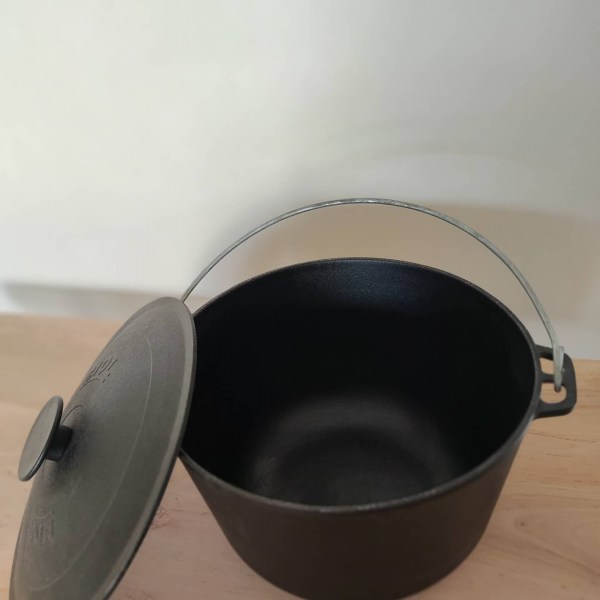 Казан чавунний туристичний biol