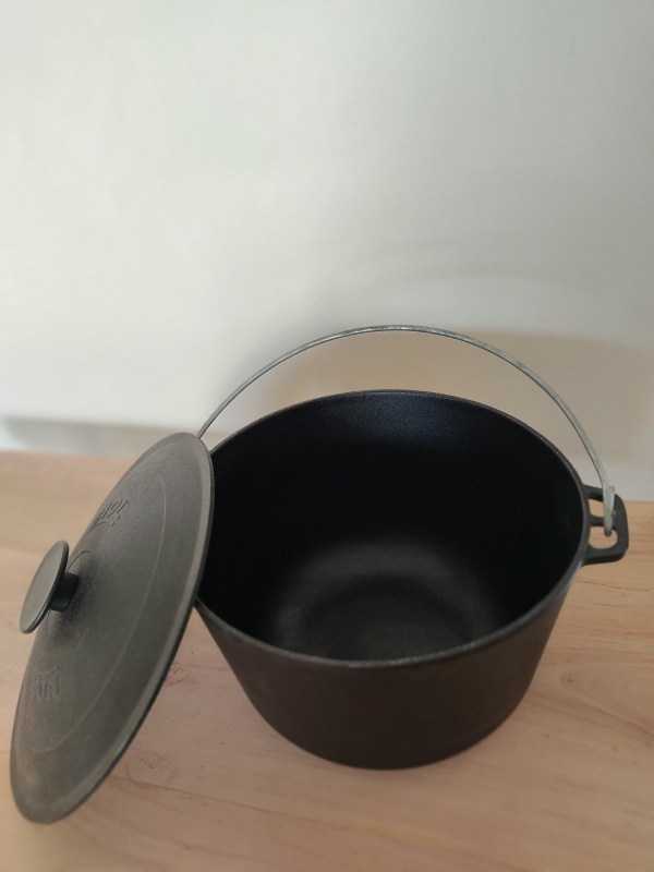 Казан чавунний туристичний biol